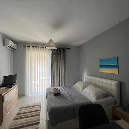 Emi Sol Apartment Vlorë Exterior foto